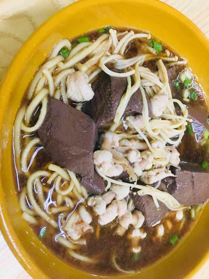 江九猪血捞化-"跟福州本地的猪血化还是有明显的不同的,首.