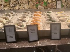 -广州万富希尔顿酒店·感趣自助餐厅·金秋蟹宴生蚝海鲜刺身