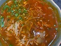 酸笋双肉米线-云上千禾(水上店)