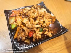 -三鞭一花·独一处·元英砂锅(海光寺店)