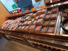 -黑金·寻焰自助百汇·烤肉·火锅(中街店)