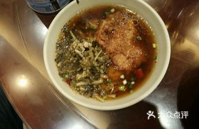 Snow Bamboo Pork Chop Noodles