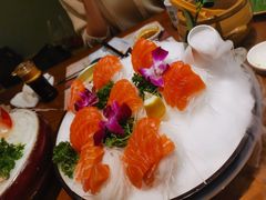 -青瓦餐厅·生鱼片·韩园烤肉(西塔店)