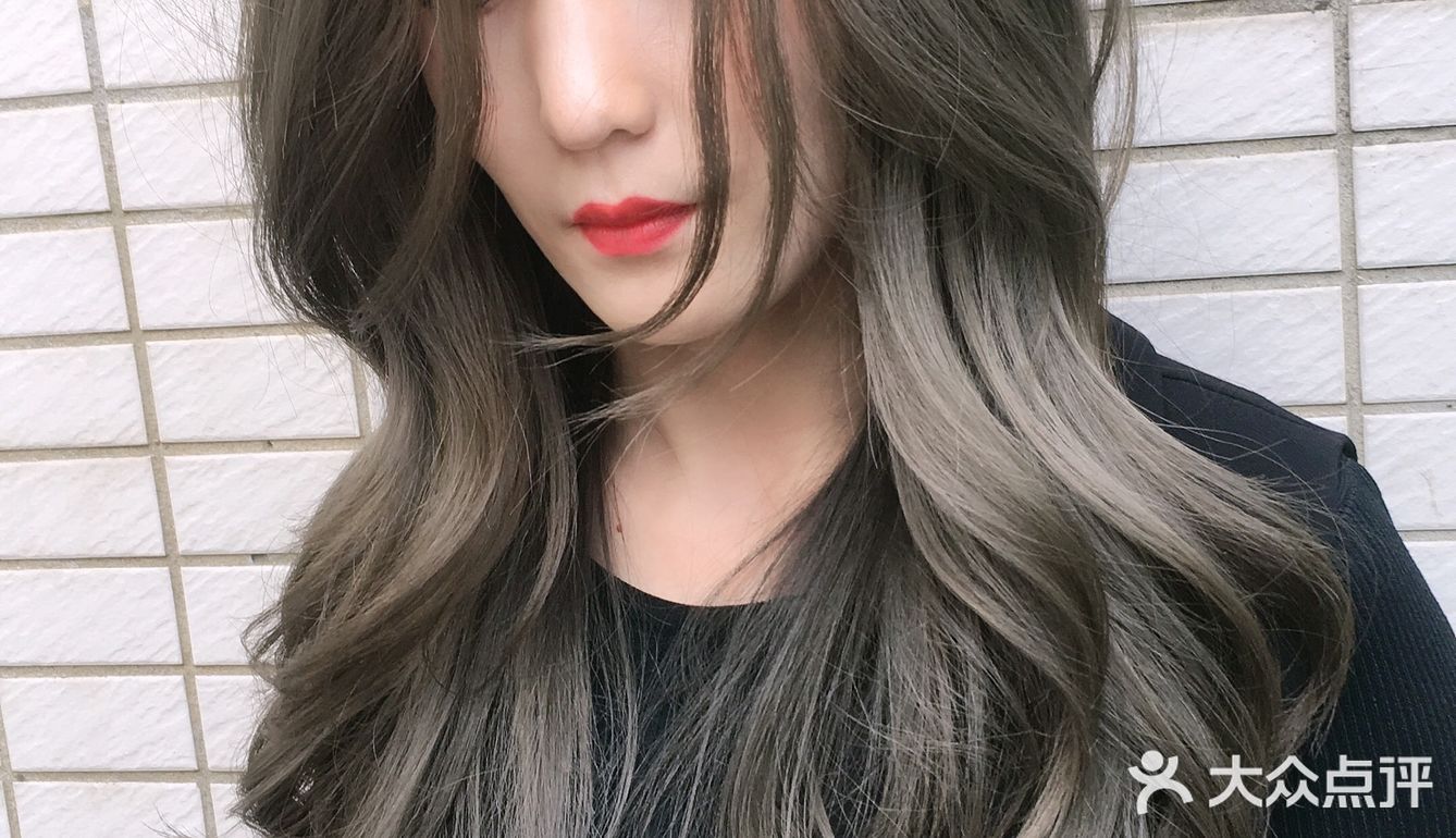 青木亚麻灰