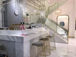 点击看大图 一楼休息区-初颜品佑肌肤管理