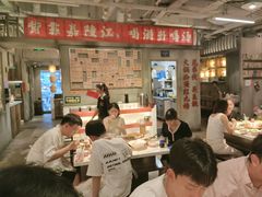 -红九格老火锅(三峡广场店)