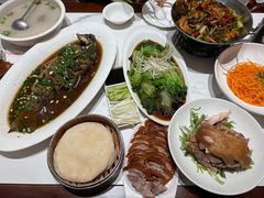 -梅利汴京烤鸭•开封豫菜地标店(东大街店)