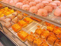 -好利来(上海虹桥新天地Lab主题店)