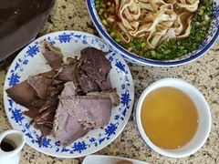 -吾穆勒蓬灰牛肉面·清真(北滨河中路店)