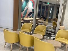 -星巴克臻选(莘庄仲盛店)