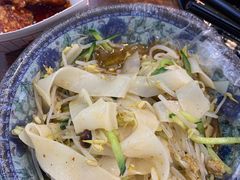 -官亭路小吃一条巷