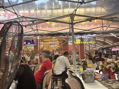 -刘姐啤酒鱼民族演艺餐厅(西街总店)
