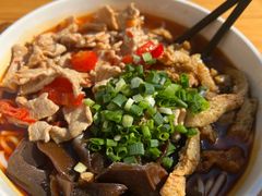 酸辣肉片邵阳米粉-寶牯佬邵阳米粉