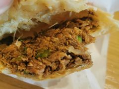金丝烧饼夹牛肉-牛三哥洛阳牛肉汤(生态城店)