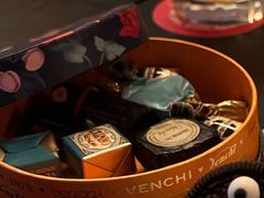 -VENCHI 闻绮(北京国贸商城店)