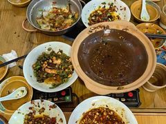 -吃饭皇帝大土家民族菜(正大广场店)