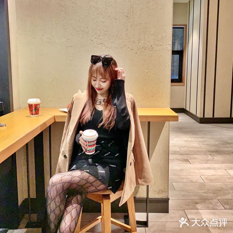 打卡欧式小洋房里的星巴克圣诞新品🎅🏻
