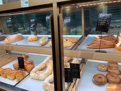 -Dough&Joe团憩(瑞虹天地月亮湾店)