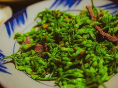 -Cuc Gach Quan Restaurant