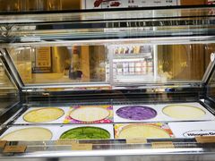 面包甜点陈列柜-哈根达斯(大悦城店)