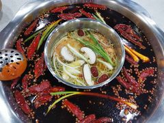 -正贰捌经重庆老火锅(建设路店)