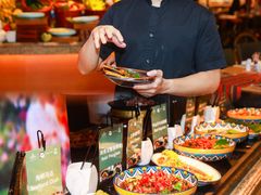 -咖啡苑自助餐厅·中国大饭店