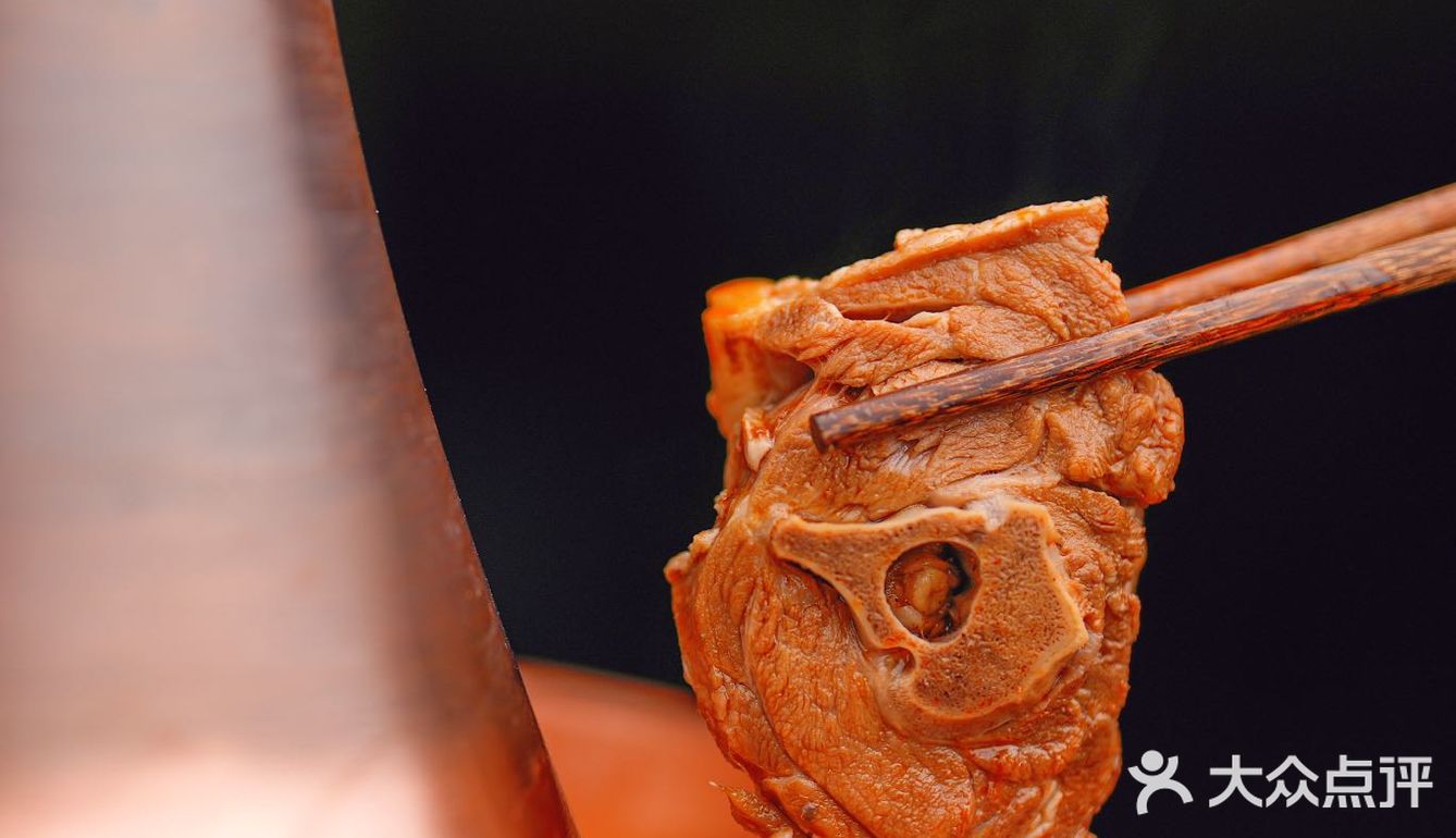 🎉 食尖上的西北风味，足球球迷的狂欢圣地