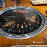 装修风格很好看，店里周末人还挺多的 服务态度