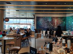 -星巴克臻选(上海合生汇1F店)