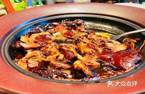 Suzhou-style Braised Pork with Red Dates