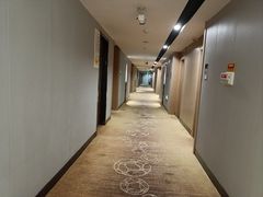 -库车国际酒店(火车站东湖公园店)
