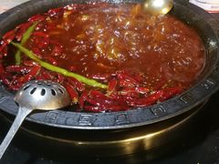 -茅草房·河畔园林火锅