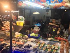 -六合夜市