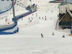 -哈尔滨热雪奇迹
