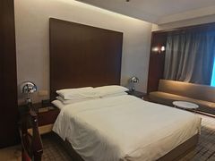 -上海龙之梦万丽酒店