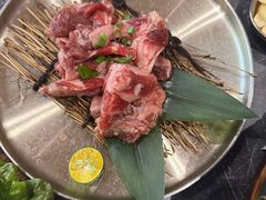 -草家酱蟹炭火烤肉店(珲春南路二店)