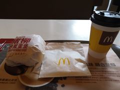 -麦当劳(杭州西湖银泰百货店)