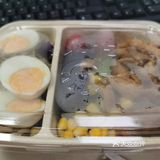 最近的体重着实有点吓人啊，被同事安利了一家轻食