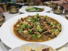 -沙枣树辣子鸡•新疆家常菜(喀什西路店)