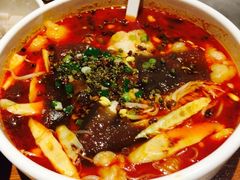 -渝是乎酸菜鱼(龙旗购物中心店)