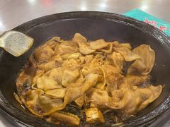 -屯老二农家铁锅炖·行业领军者(梅江店)