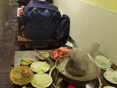 -洞庭洲·防空洞火锅·烧烤·铜锅涮肉(新百广场店)