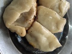 沙富生煎大王-黄阿姨锅贴大王(万航渡路店)