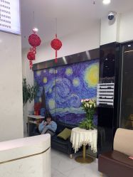 -艾米莉 烫染沙龙