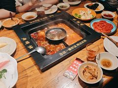 -老牌坊云南鱼豆花火锅(嵩山店)