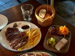 -羽深肉铺 Steak & Wine