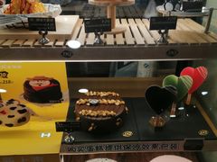 -DQ·蛋糕·冰淇淋(大宁国际商业广场店)