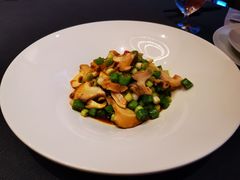 葱烧海参配乌米菌-鲁采LU STYLE(新天地店)