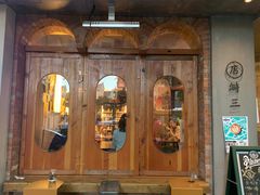 门面-店溡三(御华名苑愚园路1221弄店)