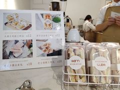 大满足鸡排三明治-Cafe on warm(丹霞店)